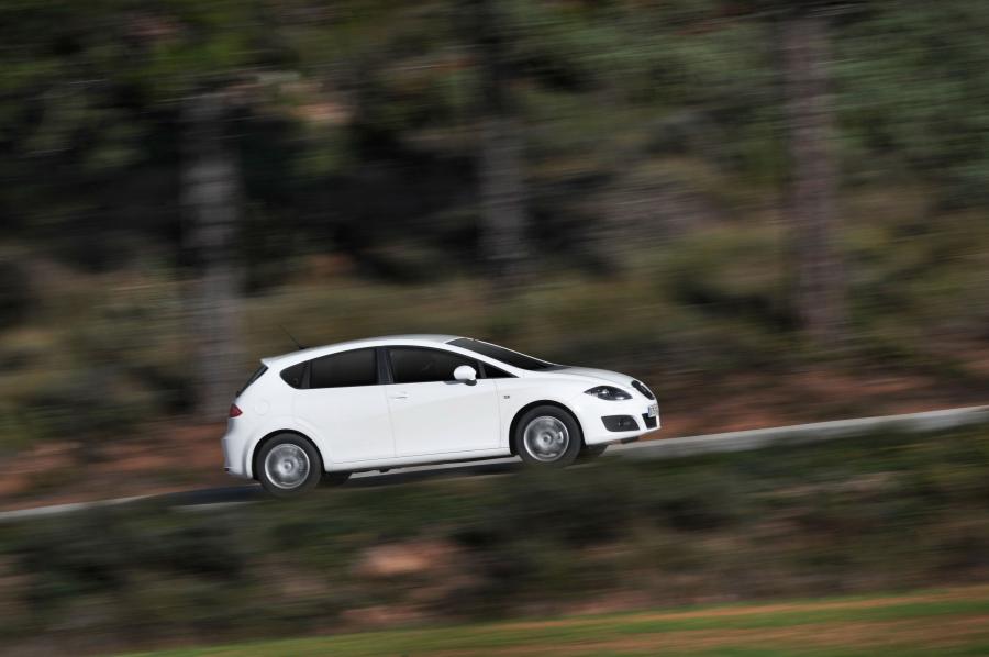  Seat Leon EcoMotive 2010 года  (фото 7 из 13)